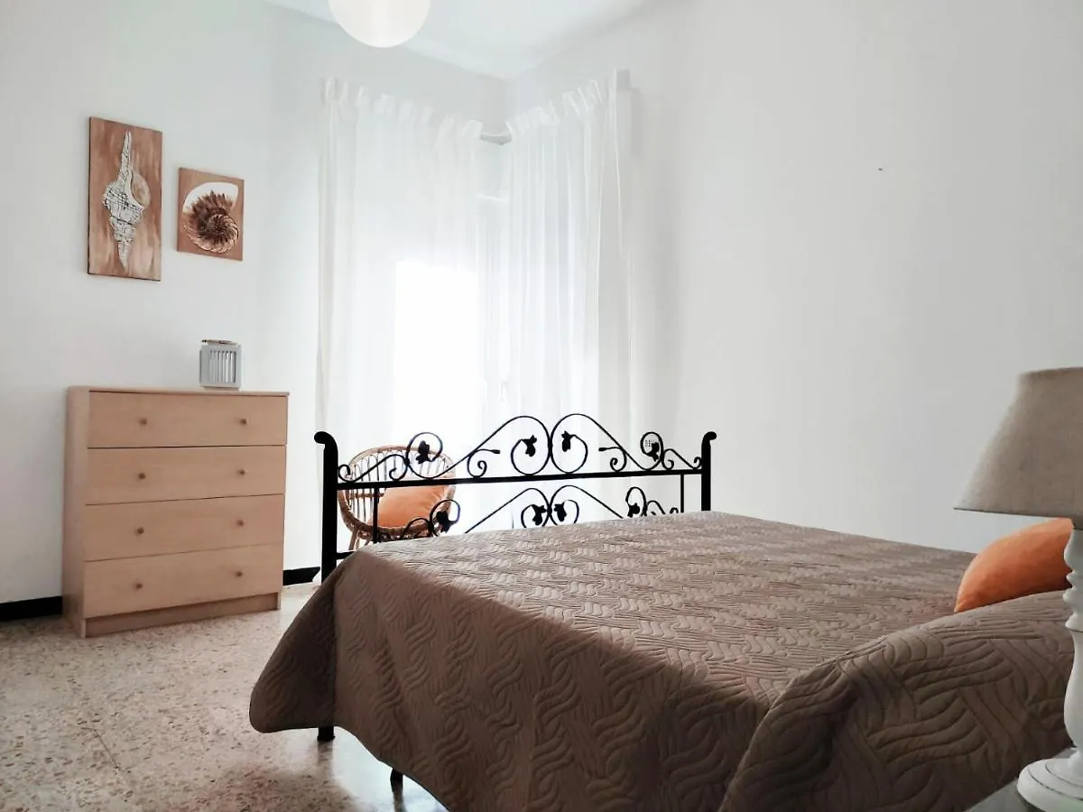 Cristina House Apartment Levanto 0*,  Italy